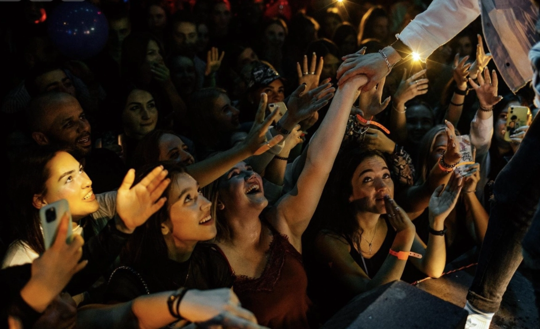 Ночной клуб "IZI"