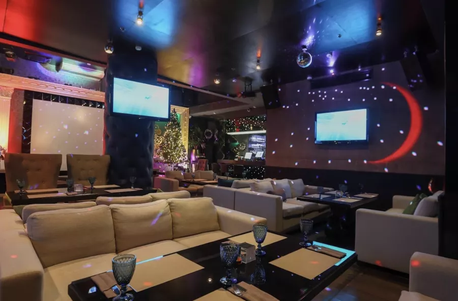 Караоке-клуб Hamilton Lounge Bar в Москве: Караоке, Клуб, Вечеринка, Потусить, Выпить, Познакомится, Танцы, Поесть,