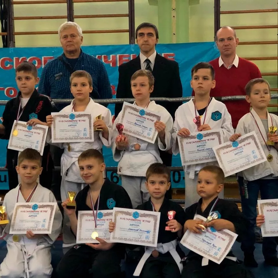 Клуб единоборств РАНДОРИ в Ростове-на-Дону: Бокс, Дзюдо, Карате, Развиваться, Смешанные единоборства,