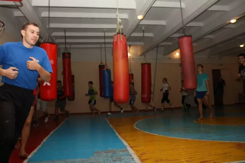 Спортивный клуб Спецназ на ул. Таганрогская, 118/2 в Ростове-на-Дону