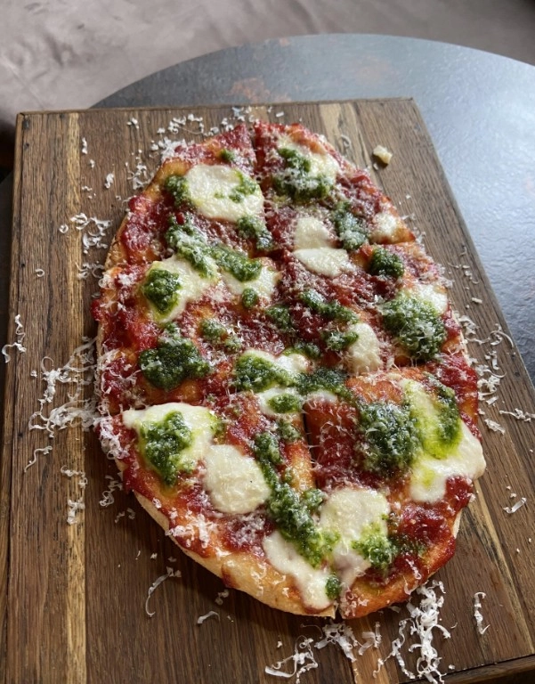 Бар WINE & PINSA в Минске: Кафе, Бар, VIP, Живая музыка, Ресторан, Еда,