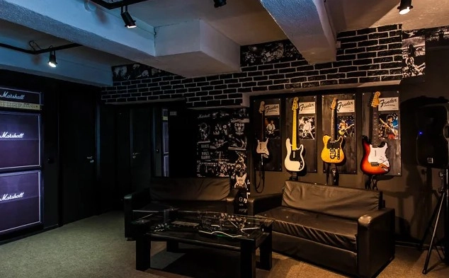 Центр развлечений Rock Star в Минске: Чилим, Музыкальные игры, Музыкально, Гитара, Барабан, Рок-группа, Рок-караоке,