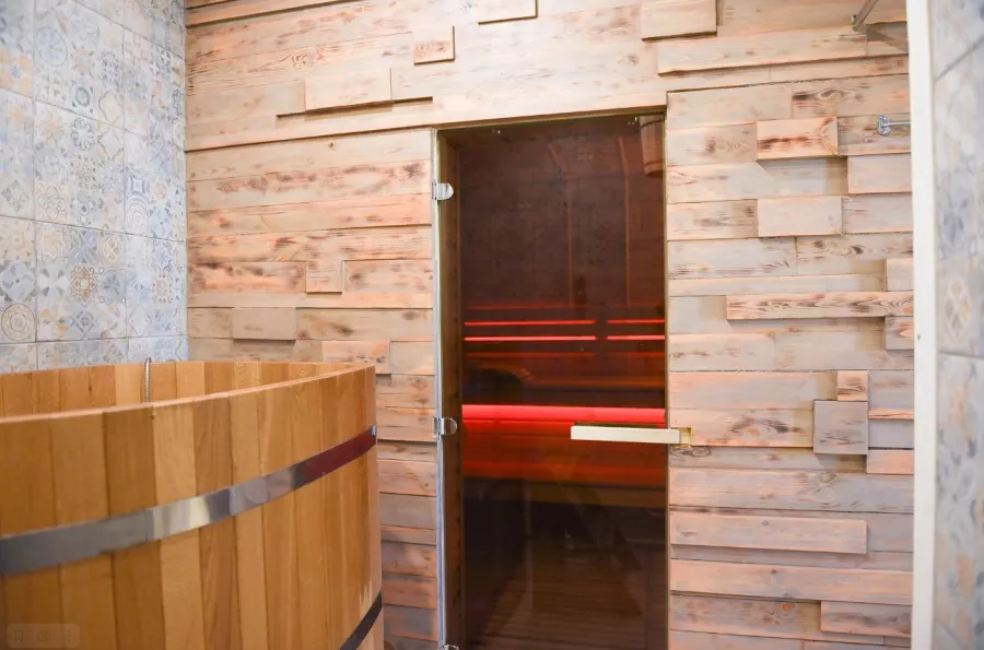 Сауна RedStarSpa в Минске: Легкий пар, Чилим, Сауна, Следить за здоровьем, Финская парная, Купели, Русская парная, Караоке,