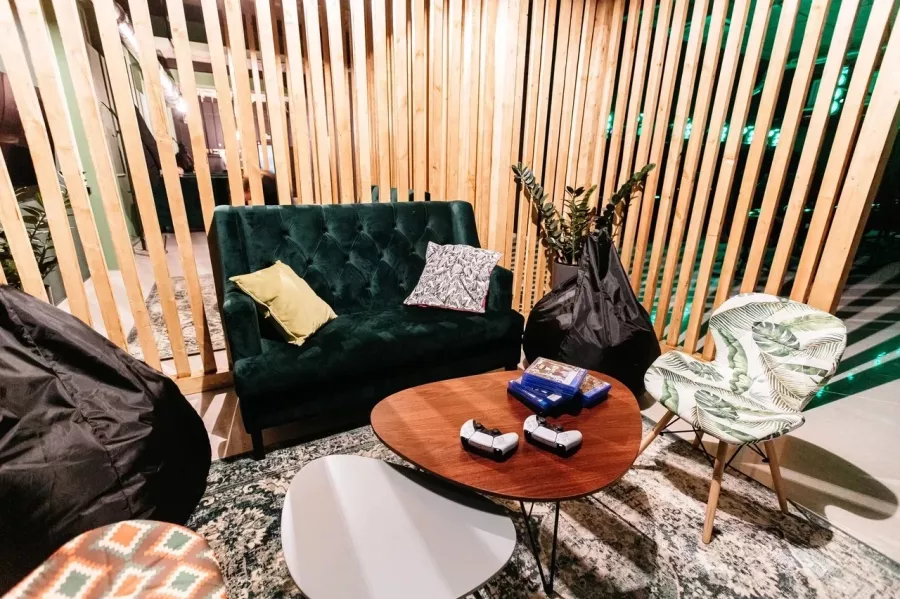 Компьютерный клуб Cyber Lounge на Дзержинского в Краснодаре: Чилим, Киберспорт, Games, Компьютерные игры, Компьютерный клуб, Бар, Кафе, Развлечение, Найти дружбу, Веселье, Кальян, 24/7, Круглосуточно,