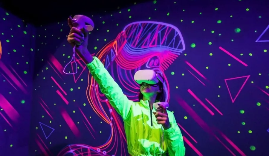 Парк развлечений Neon park в Минске: Чилим, Развлечения, Детские игровые залы, Аттракционы, Подростковые клубы, Организация праздников, Лазерный лабиринт,