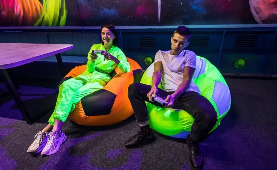Парк развлечений Neon park в Минске: Чилим, Развлечения, Детские игровые залы, Аттракционы, Подростковые клубы, Организация праздников, Лазерный лабиринт,
