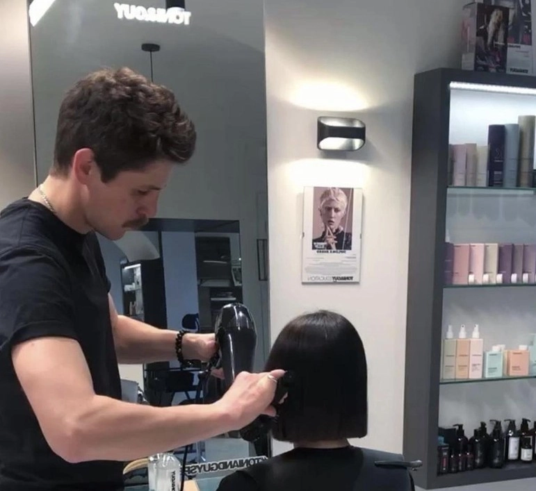Салон красоты Toni&Guy в Санкт-Петербурге: Парикмахерская, Косметические услуги, Массаж, Ногтевая студия, Ресницы и брови,