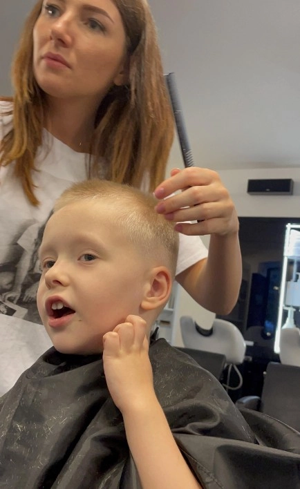 Салон красоты Toni&Guy в Санкт-Петербурге: Парикмахерская, Косметические услуги, Массаж, Ногтевая студия, Ресницы и брови,