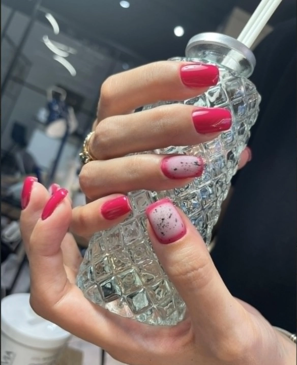 Салон красоты "Moonly".