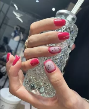 Салон красоты "Moonly".