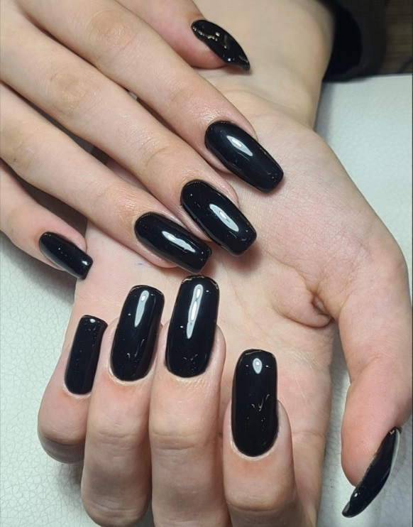 Салон красоты "Moonly".