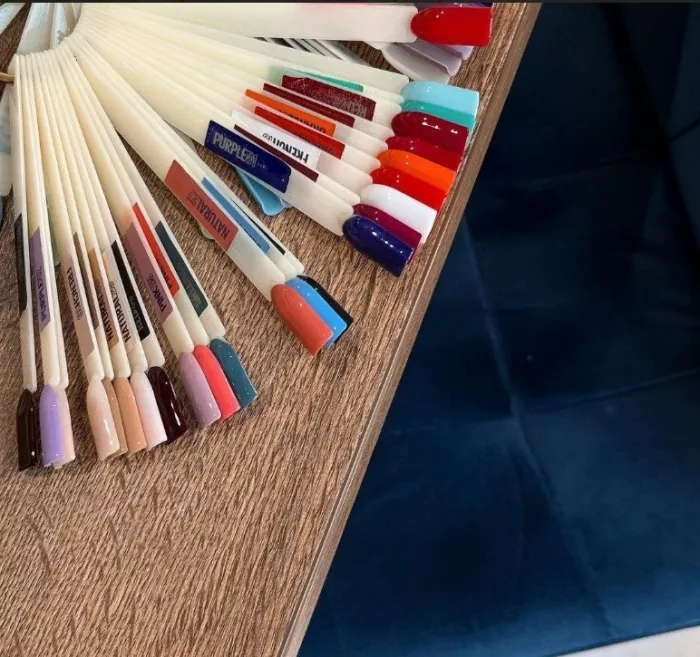 Салон красоты "Moonly".