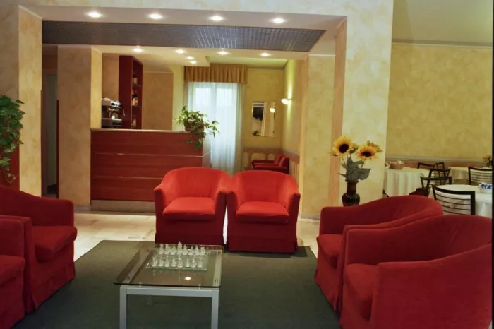 Отель"Engadina"