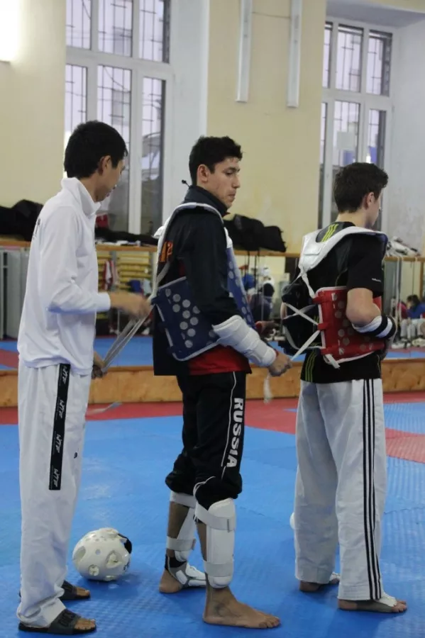 Спортивный клуб Грандмастерна ул. Комарова 6 в Ростове-на-Дону: Тхэквондо, Самооборона, Развиваться,