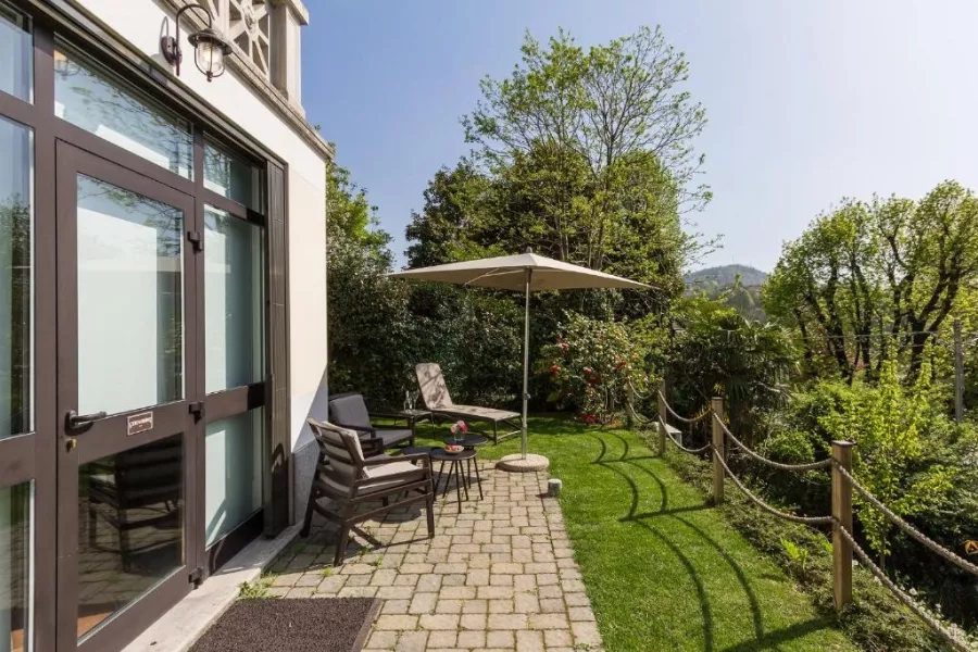 Спа Bed & Breakfast La Villa & SPA в Комо: Спа , Бассейн , тренажорный зал, Кафе , Бар , Легкий пар, Чилим,
