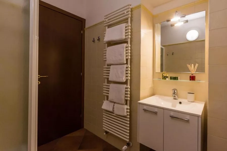 Спа Bed & Breakfast La Villa & SPA в Комо: Спа , Бассейн , тренажорный зал, Кафе , Бар , Легкий пар, Чилим,