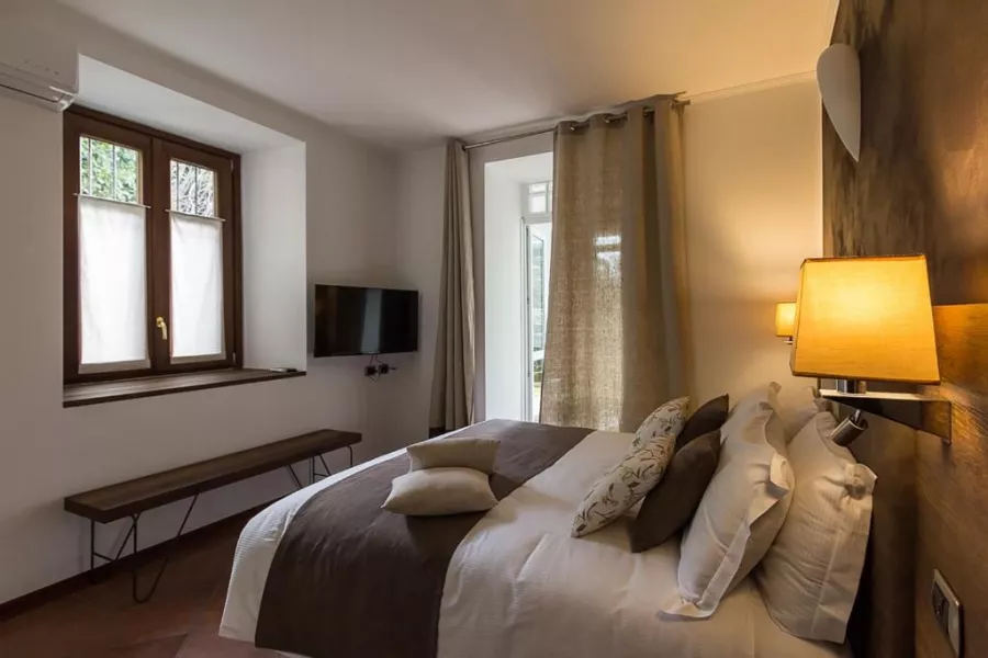 Спа Bed & Breakfast La Villa & SPA в Комо: Спа , Бассейн , тренажорный зал, Кафе , Бар , Легкий пар, Чилим,