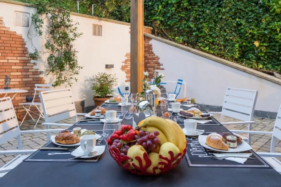 Спа Bed & Breakfast La Villa & SPA в Комо: Спа , Бассейн , тренажорный зал, Кафе , Бар , Легкий пар, Чилим,