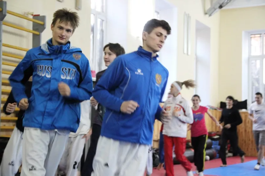 Спортивный клуб Грандмастерна ул. Комсомольская в Ростове-на-Дону: Тхэквондо, Самооборона, Развиваться,