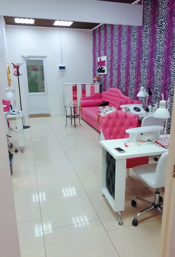 Студия красоты PinkHouse в Ростове-на-Дону: Студия красоты, Маникюр, Педикюр, Брови, Ресницы,