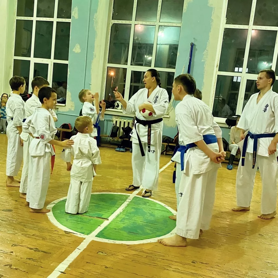 Спортивный клуб каратэ Путь Чемпиона на ул.Ленина в Ростове-на-Дону: Каратэ, Самооборона, Развиваться,