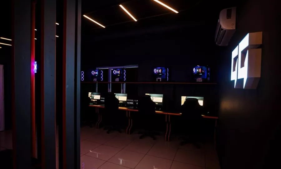 Компьютерный клуб GG Arena на Невкипелого в Краснодаре: ПК, Компьютерный клуб, Чилим, Веселье, Компания, Games, Компьютерные игры, Круглосуточно, 24/7,