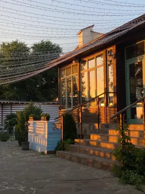 Ресторан "Сад и море".