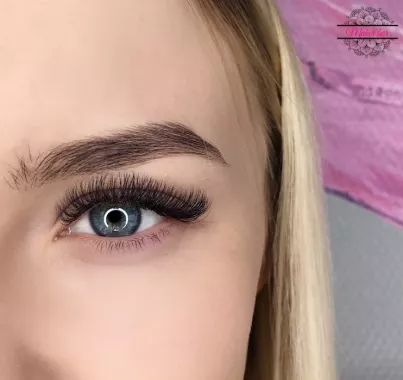 Студия маникюра "NailMaker Bar".