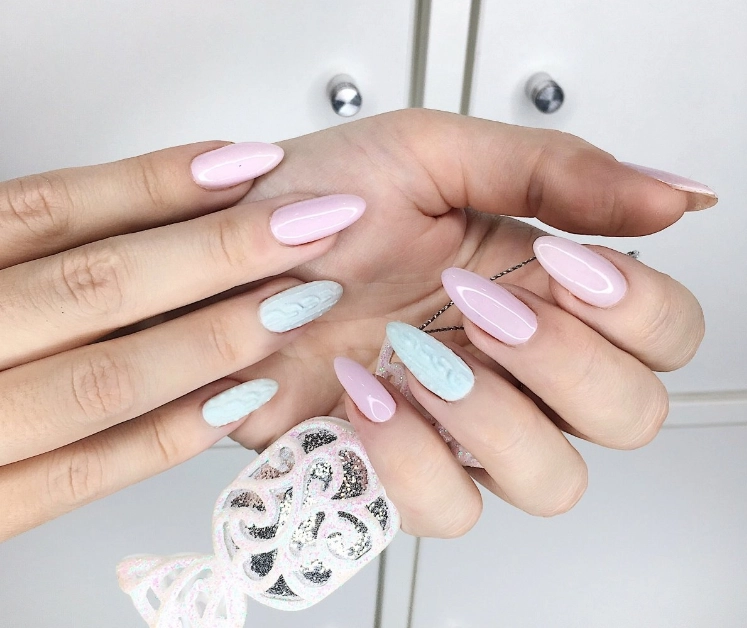 Студия маникюра NailMaker Bar в Москве: Ногти, Маникюр, Педикюр, Ресницы, Брови, Макияж, Прическа,