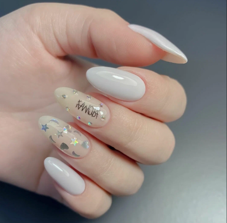Студия маникюра NailMaker Bar в Москве: Ногти, Маникюр, Педикюр, Ресницы, Брови, Макияж, Прическа,