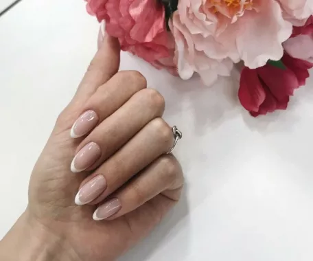 Студия маникюра "NailMaker Bar".