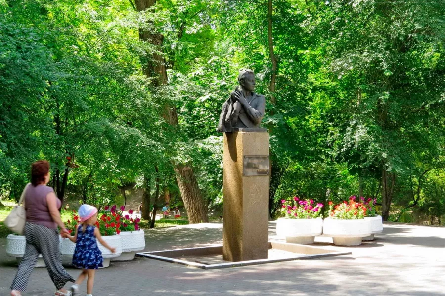 Детский парк им. В. Черевичкина в Ростове-на-Дону: Парк отдыха, Парк , Парк аттракционов, Парк культуры,