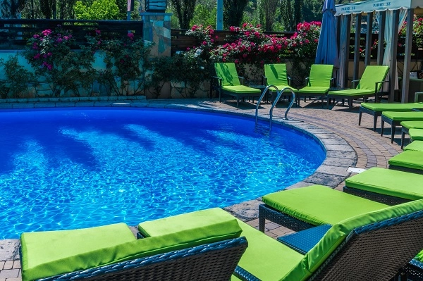Открытый бассейн в Ереване Paradise Pool в Ереване: Вода, комфорт, Бассейн, Отель, Семейный отдых ,