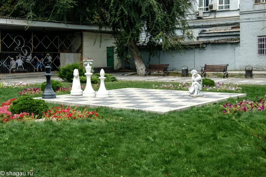 Центральный парк им. М. Горького в Ростове-на-Дону: Парк культуры, Парк отдыха, Парк , Парк аттракционов,