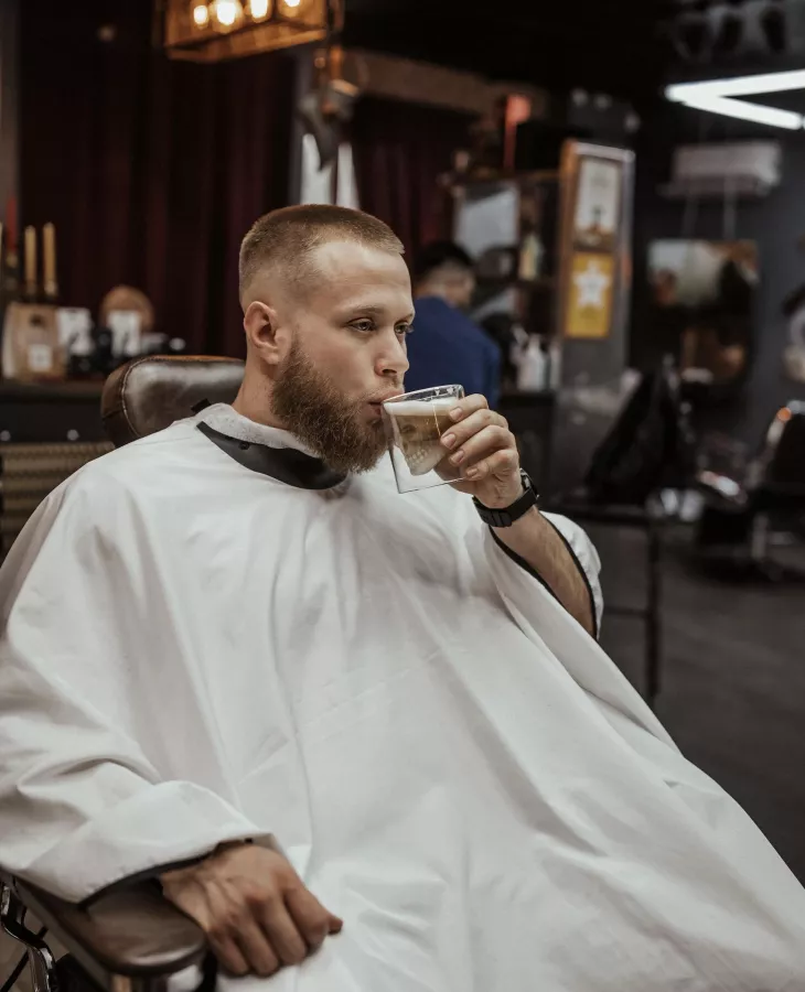 Барбершоп Atelier Barbers в Владивостоке: Салон красоты, Парикмахерская, Для мужчин, Барбер, Массаж головы,