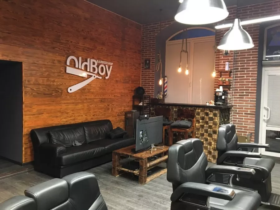 Барбершоп OldBoy в Владивостоке: Стрижка, Бритье, Борода, SPA, Tattoo,