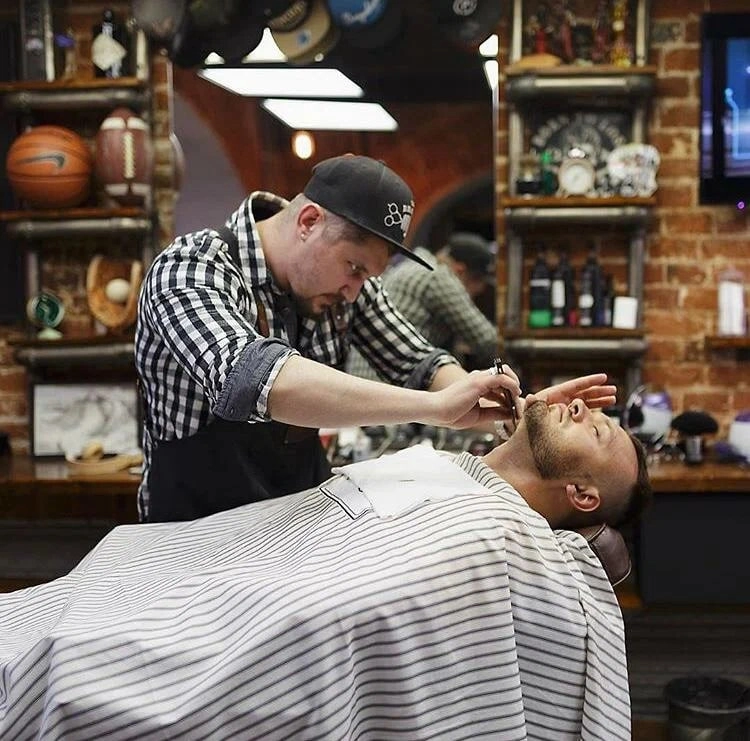 Барбершоп The Bronx Barbershop в Владивостоке: Салон красоты, Борода, Мужчины, Стрижка, Barbershop, Men,
