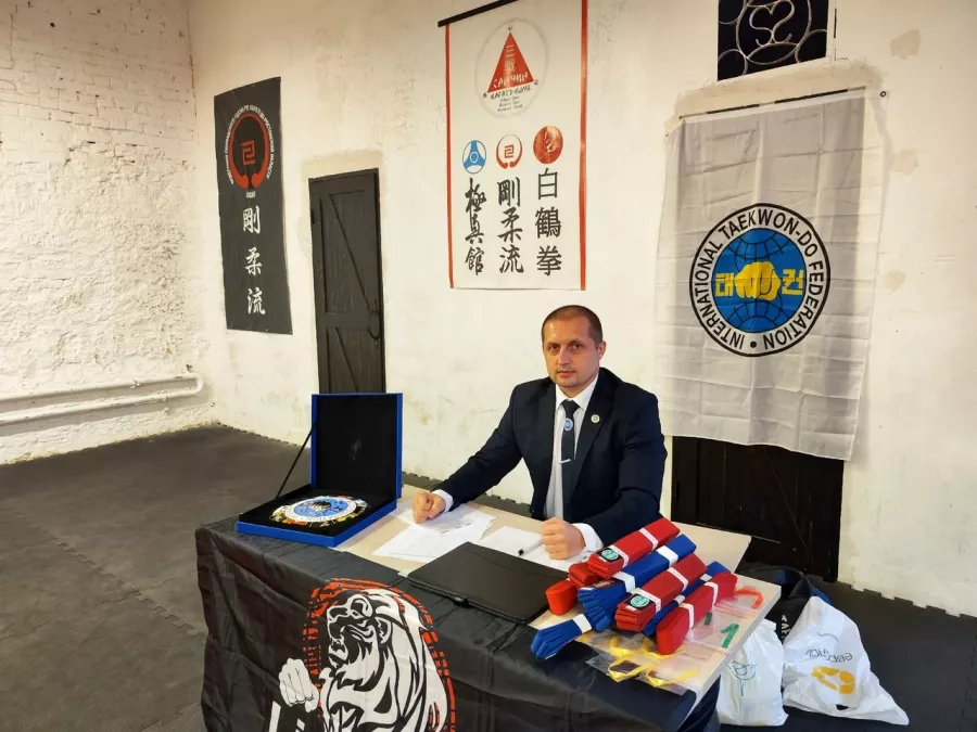 Спортивный клуб LionHeart на ул. Серафимовича, 25 в Ростове-на-Дону: Тхэквондо, Развиваться, Боевые искусства,