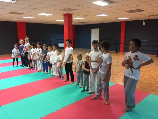 Клуб карате «Сокол» на пр-т. Коммунистический, 32 