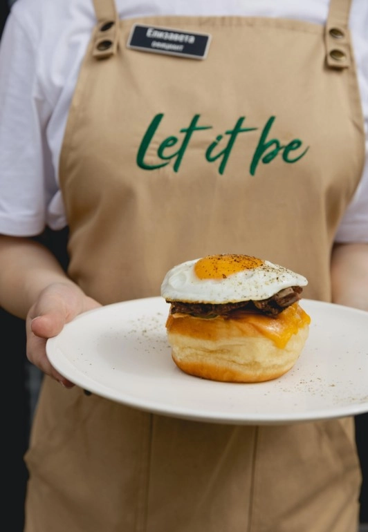 Кафе Let it be в Минске: Кафе, Завтрак, Ресторан, Летняя терраса, Европейская кухня, Покушать,