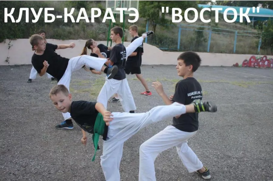 Клуб каратэ Восток на ул. 2-я Краснодарская в Ростове-на-Дону: Каратэ, Самооборона, Бокс,