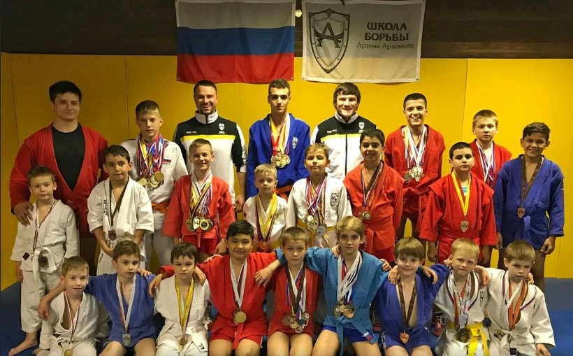 Школа борьбы Артёма Артемьева в Видном: Дзюдо, ММА, Самбо, Гимнастика, Тай-Бо, Тайский бокс, Здоровая Спина, Fit-Stretching,
