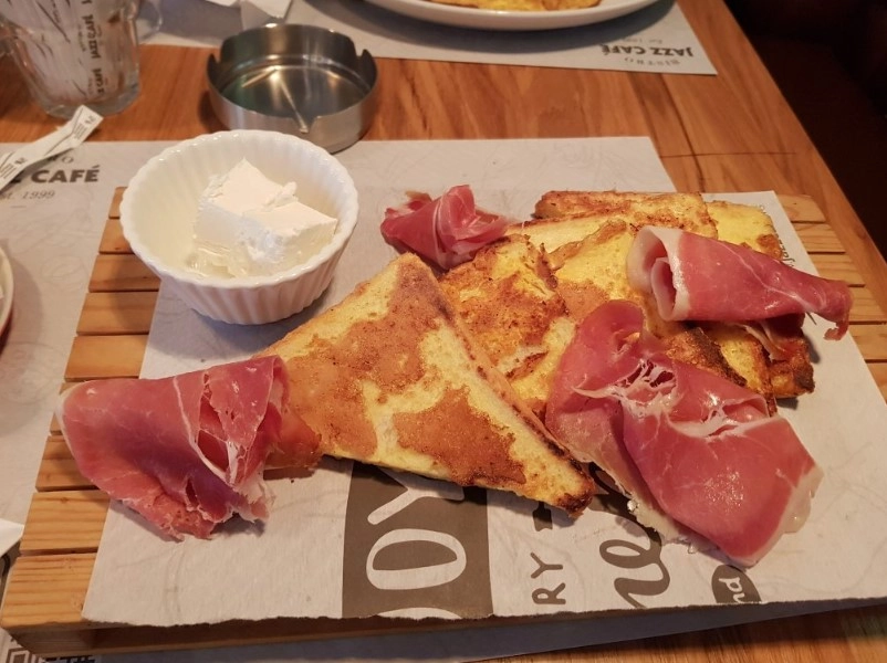 Jazz Cafe в Белграде: Джаз, Кафе, Вкусно, Покушать,