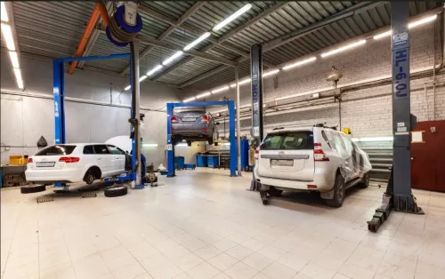 Автотехцентр НИВЮС  в  Москве