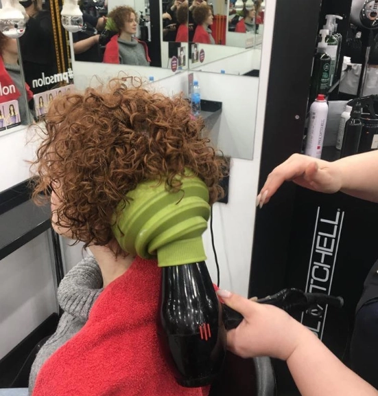 Салон красоты Paul Mitchell на Ленинском в Москве: Детская стрижка, Наращивание волос, Стрижка бороды, Плетение кос, Кератиновое выпрямление, Сложное окрашивание, Ботокс волос, Биозавивка, Ногти, Коррекция фигуры, Косметология,
