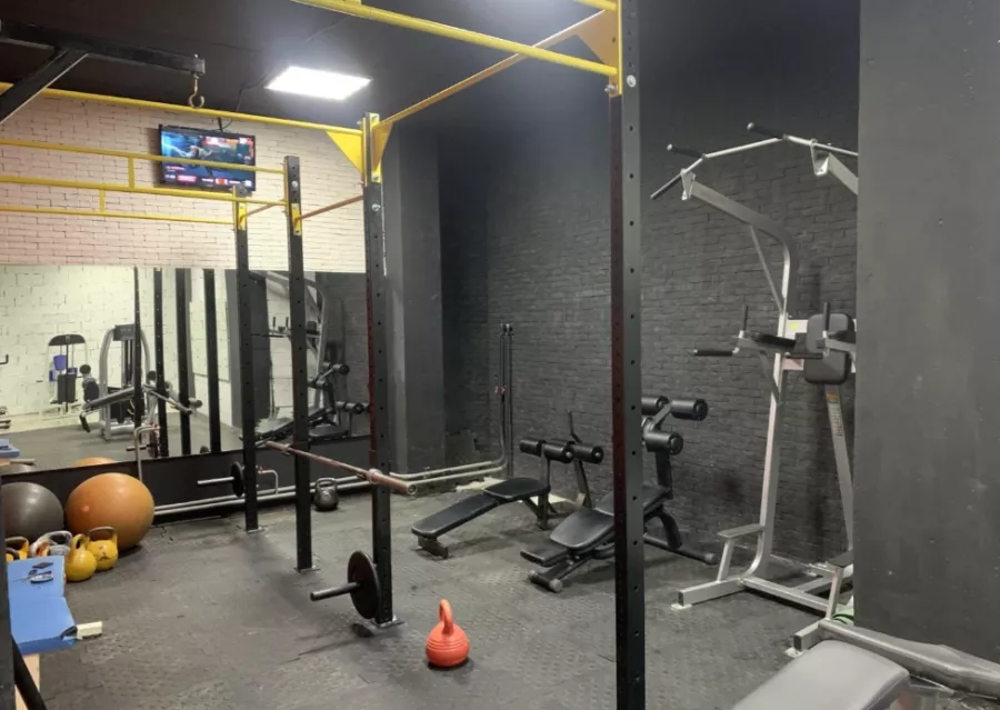 Фитнес-клуб Tors Gym в Новороссийске: Развитие, Спортзал, Кардио,