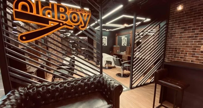 "OldBoy Barbershop".