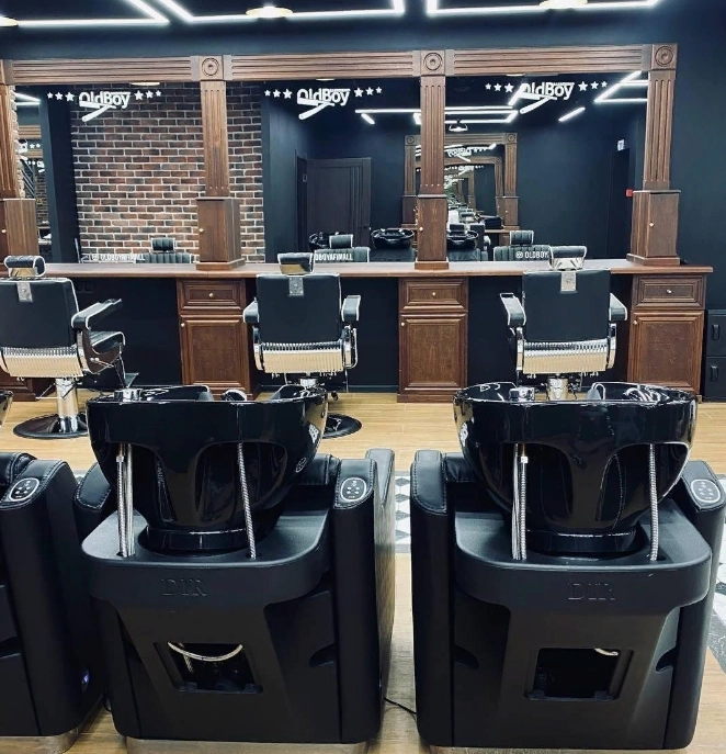 "OldBoy Barbershop".