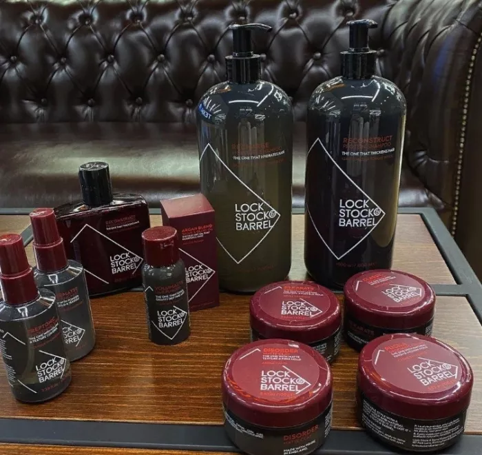 "OldBoy Barbershop".