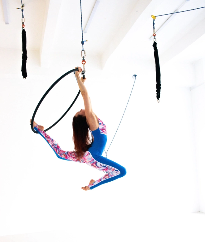 Студия банджи-фитнеса, воздушной гимнастики и растяжки Art fly bungee в Москве: Бодифлекс, Джампинг, Йога, Стретчинг, Фитнес для детей, Персональный тренер, Танцевальные программы, Гимнастика,